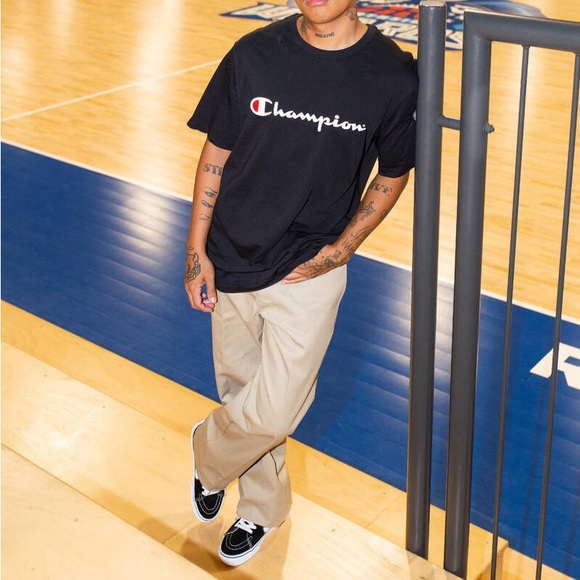 💥3/$15💥NWT - Champion Men’s Short Sleeve Logo Tee Shirt in Black - XL - Picture 3 of 12